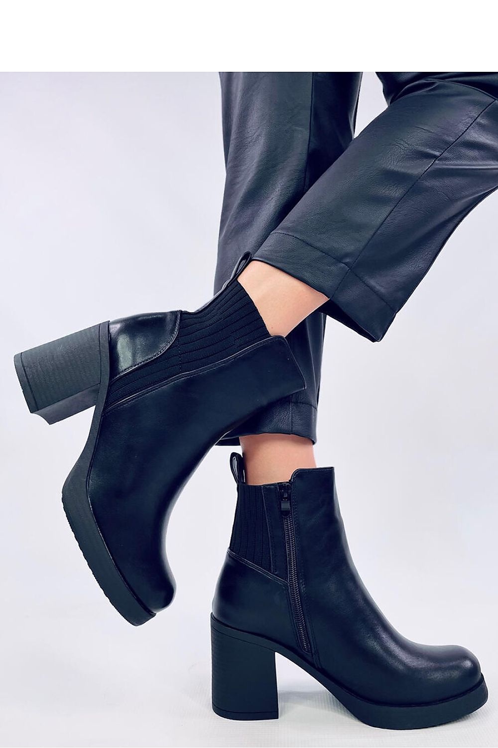  Heel boots model 200637 Inello 