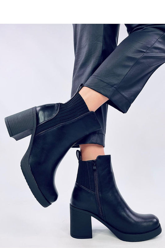  Heel boots model 200637 Inello 