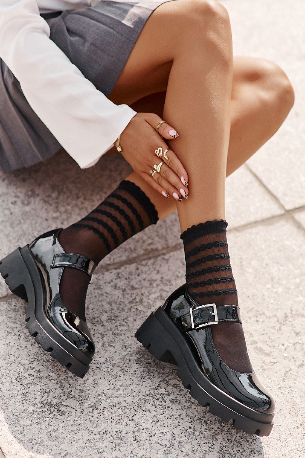  Low Shoes model 200652 Step in style 