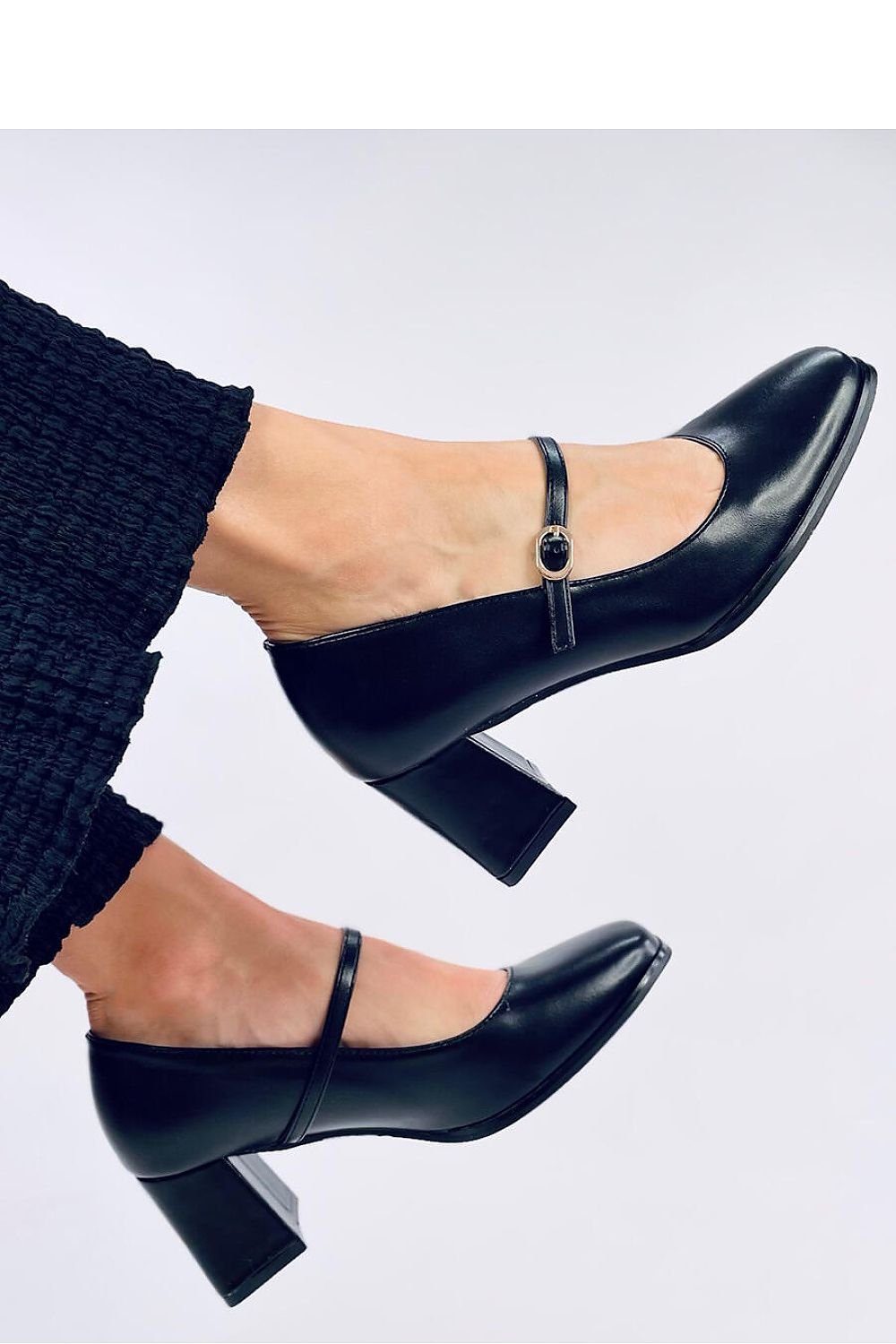  Block heel pumps model 200654 Inello 