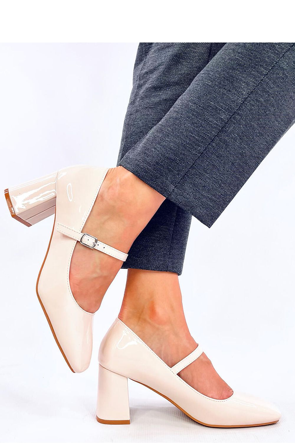  Block heel pumps model 200679 Inello 