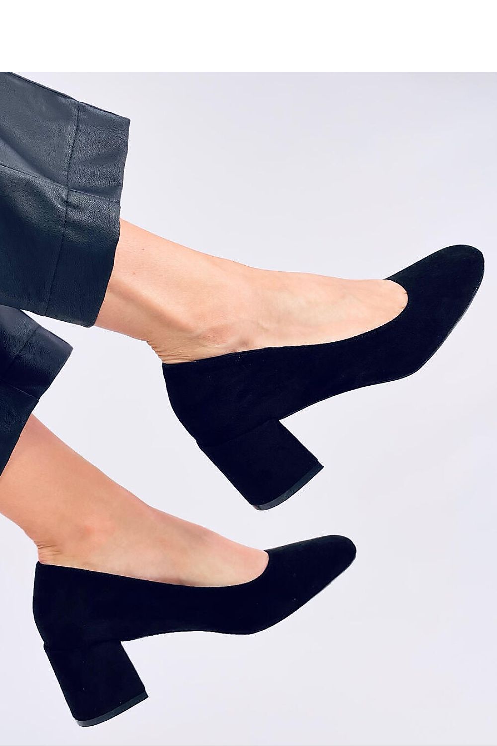  Block heel pumps model 200697 Inello 