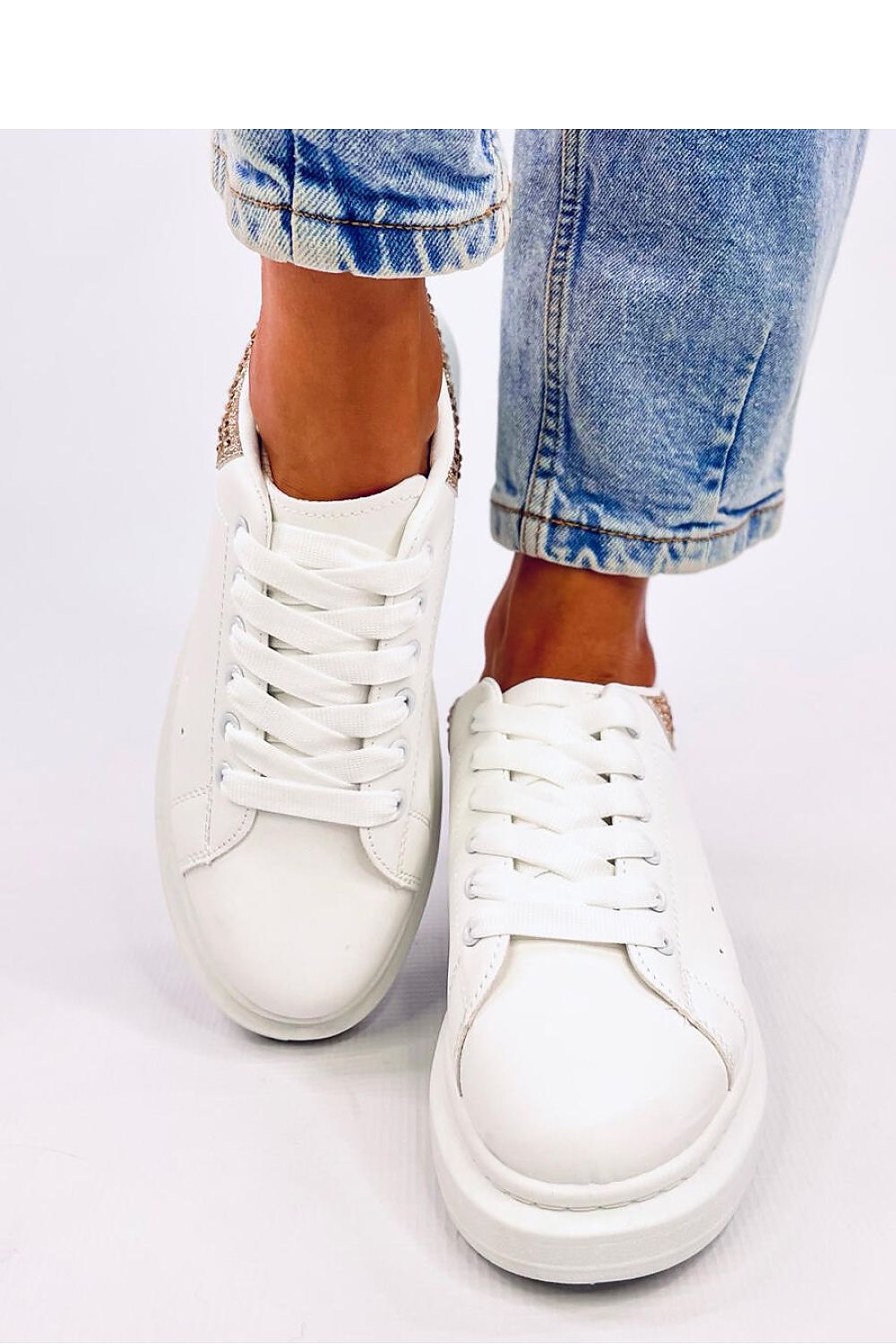  Sport Shoes model 200700 Inello 