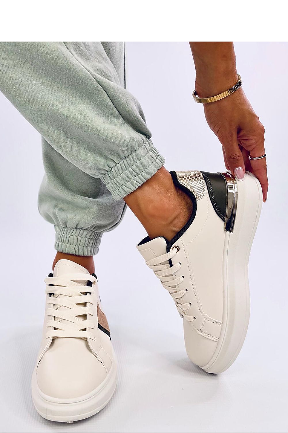  Sport Shoes model 200727 Inello 