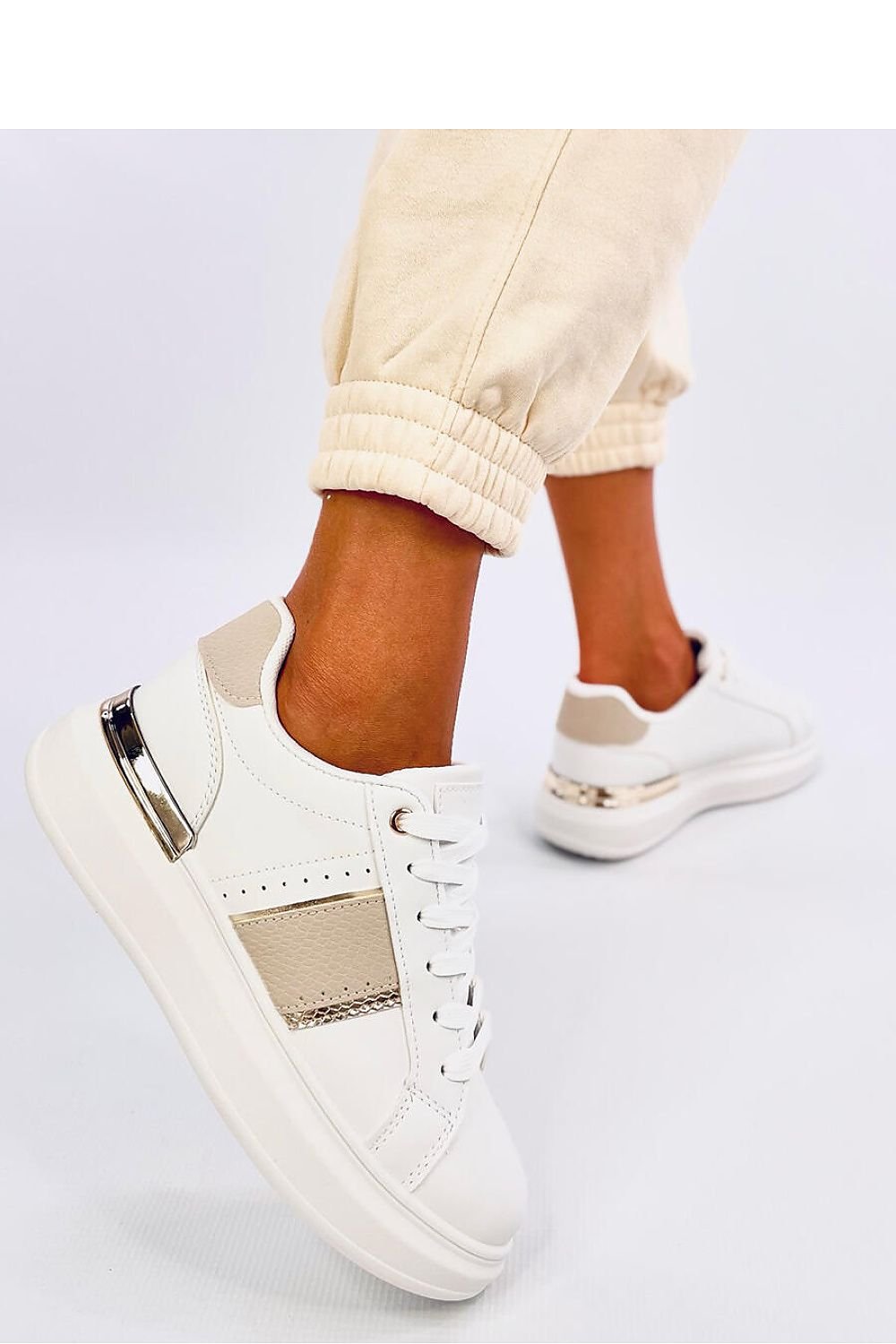  Sport Shoes model 200728 Inello 