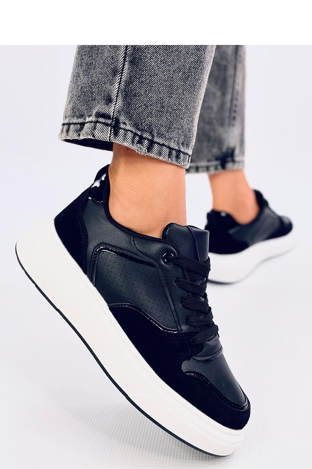  Sport Shoes model 200747 Inello 