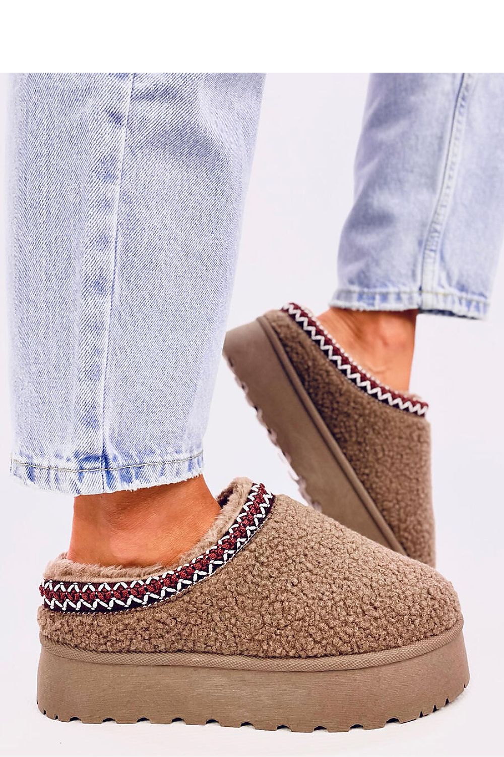  Slippers model 200757 Inello 