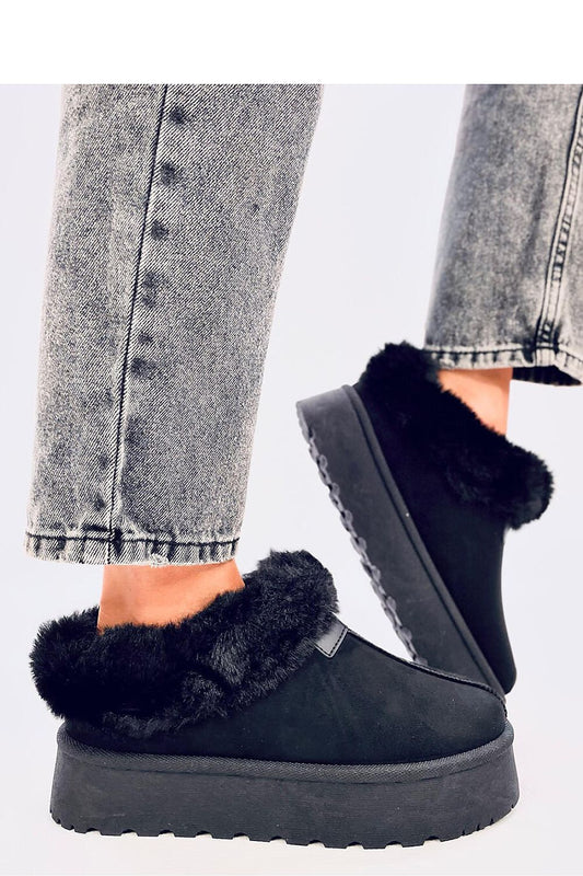 Slippers model 200761 Inello 