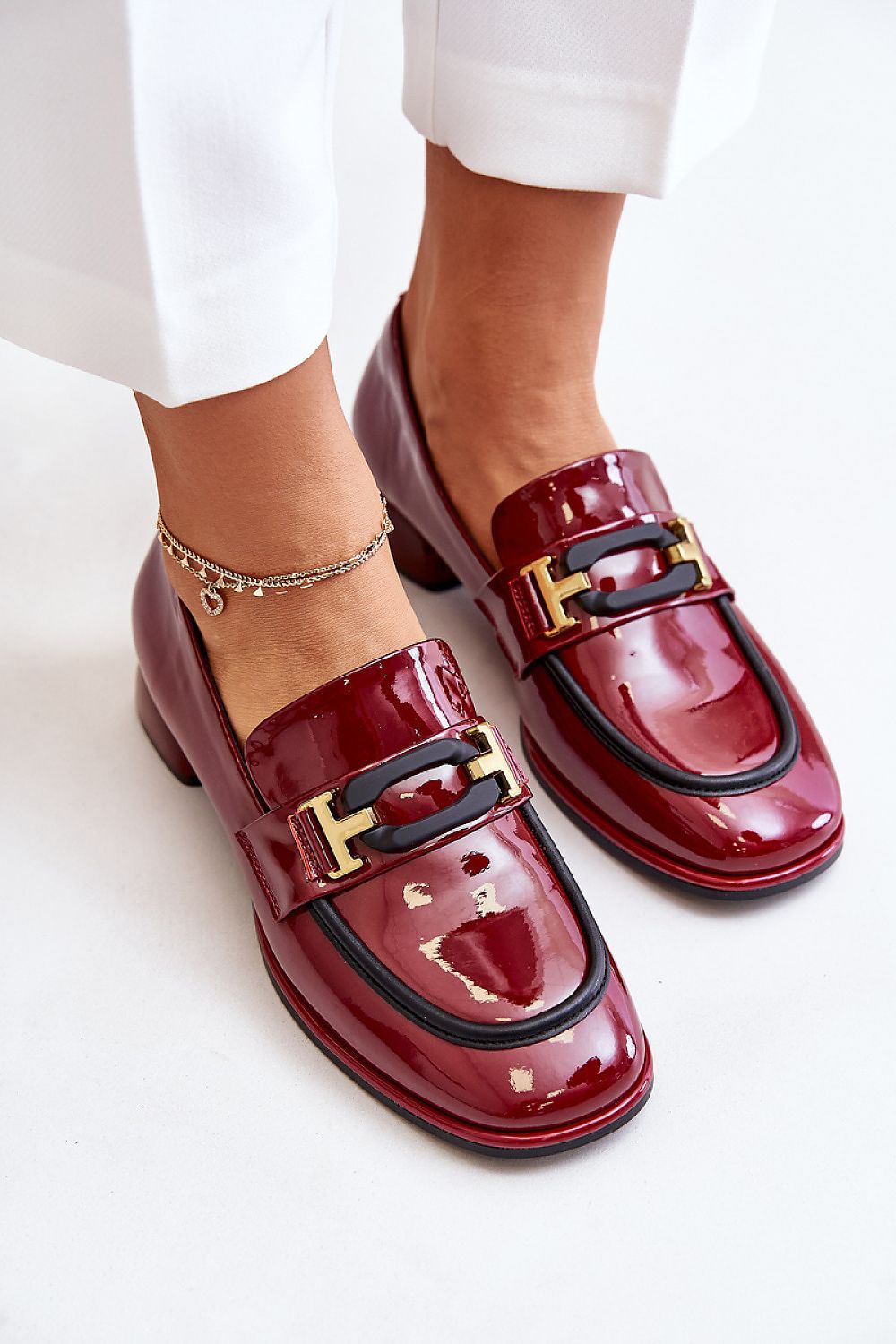  Heeled low shoes model 201141 Step in style 