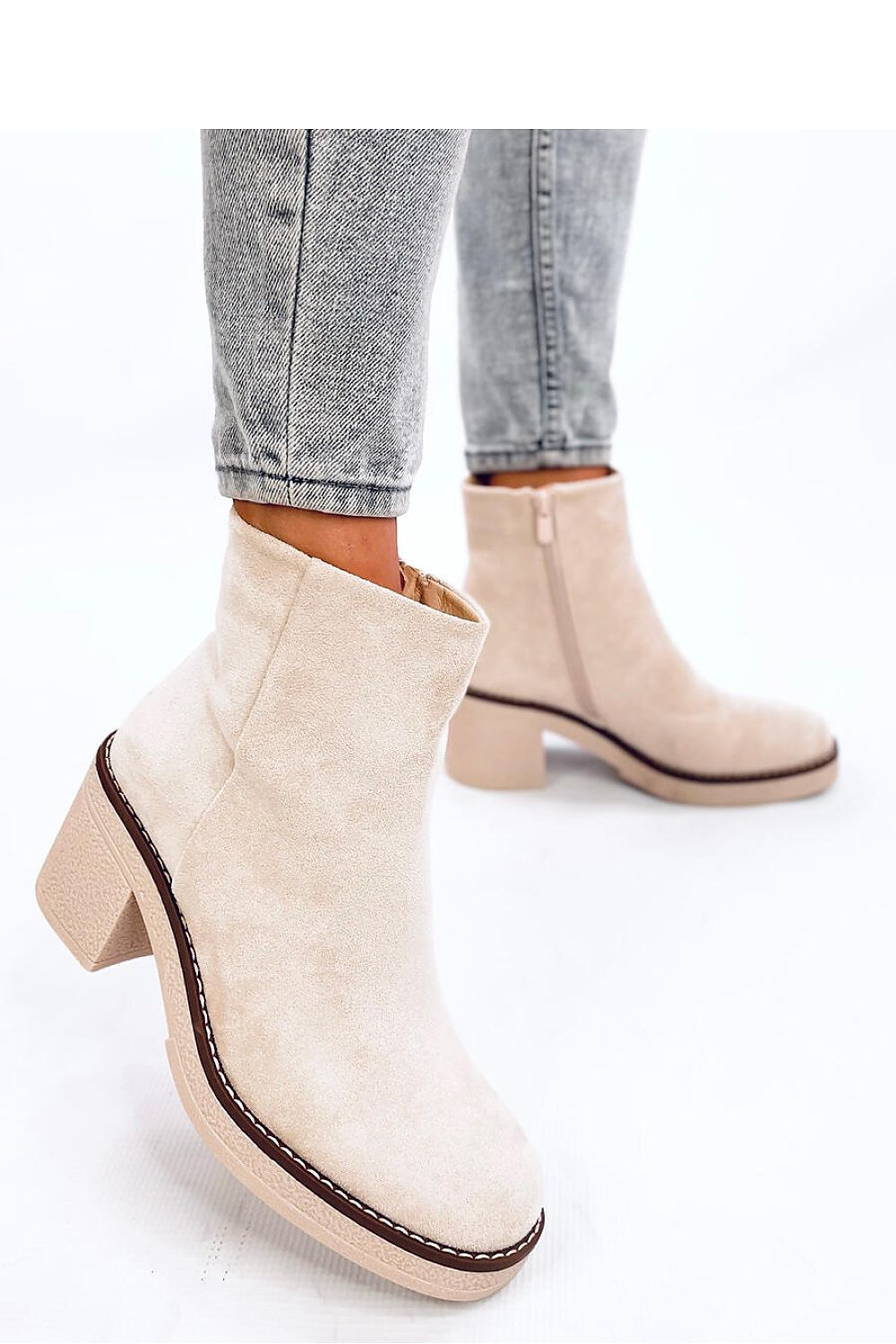  Heel boots model 201374 Inello 