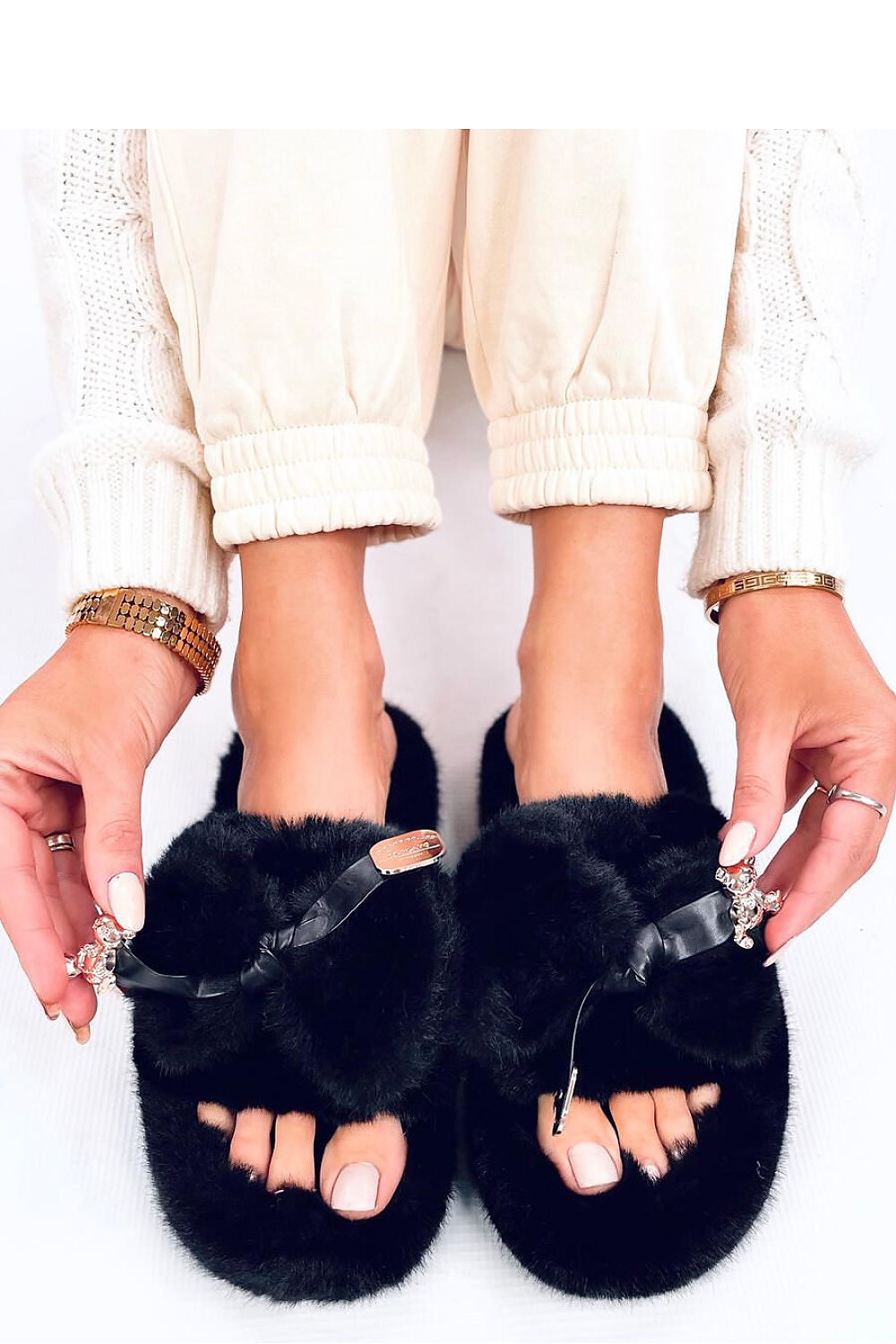  Slippers model 201376 Inello 