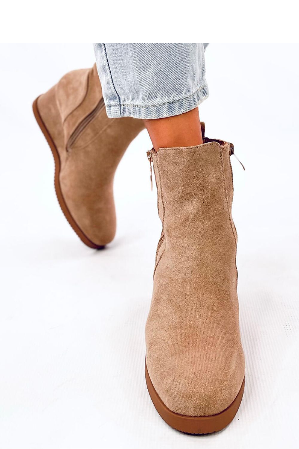  Buskin boots model 201391 Inello 