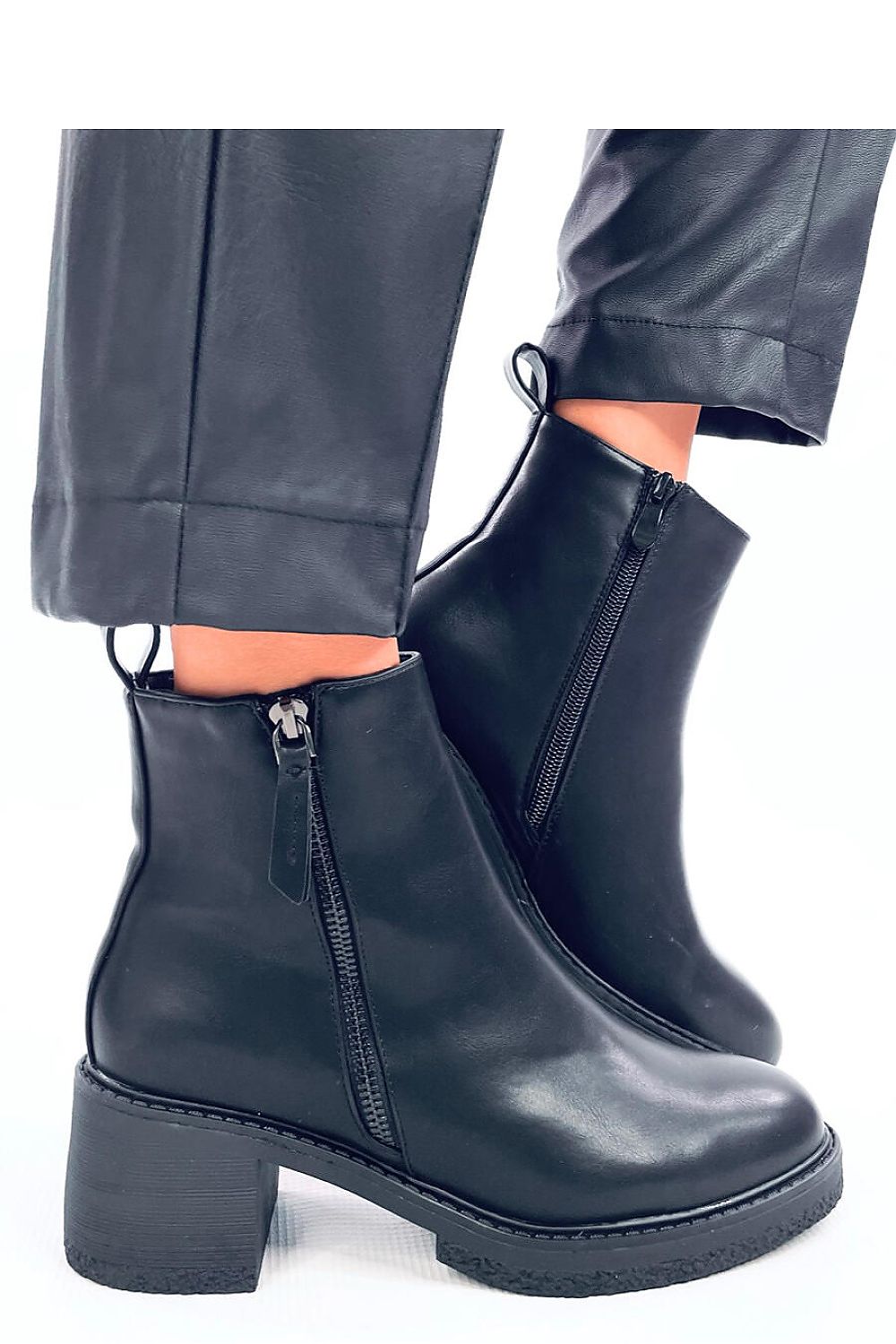  Heel boots model 201399 Inello 