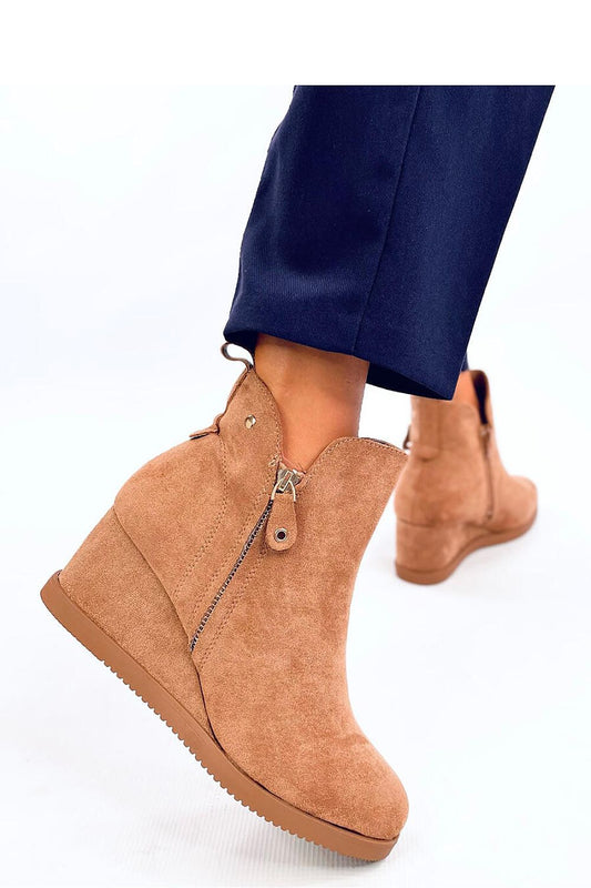  Buskin boots model 201400 Inello 
