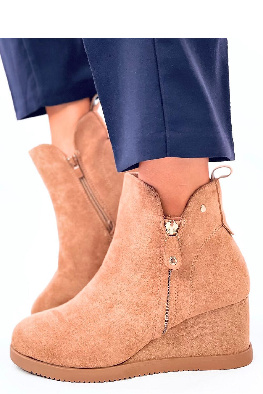  Buskin boots model 201400 Inello 