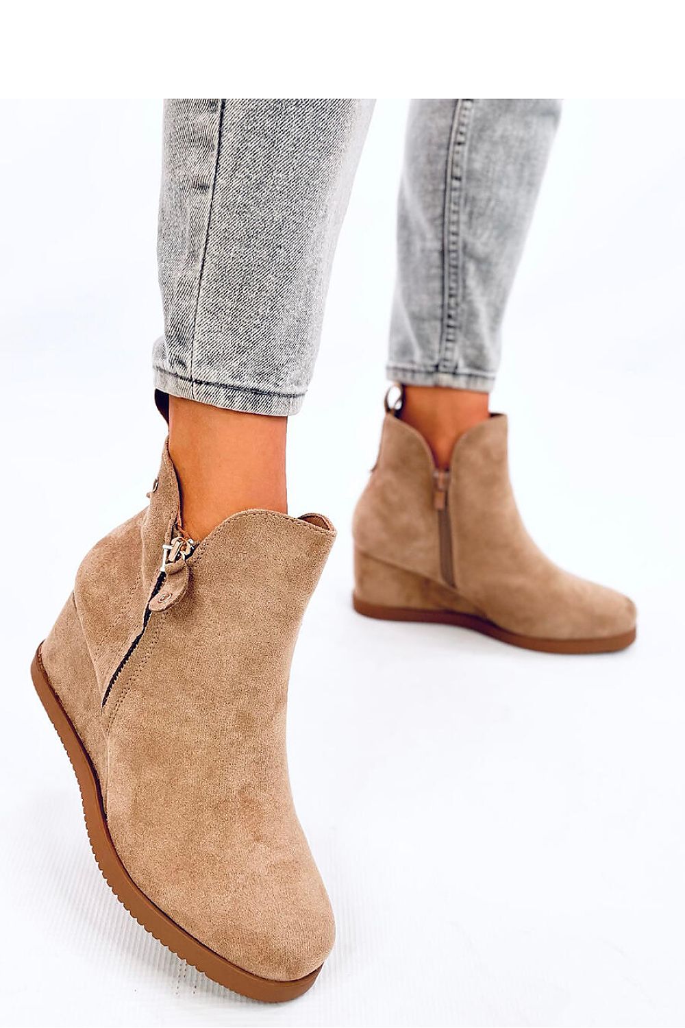  Buskin boots model 201401 Inello 