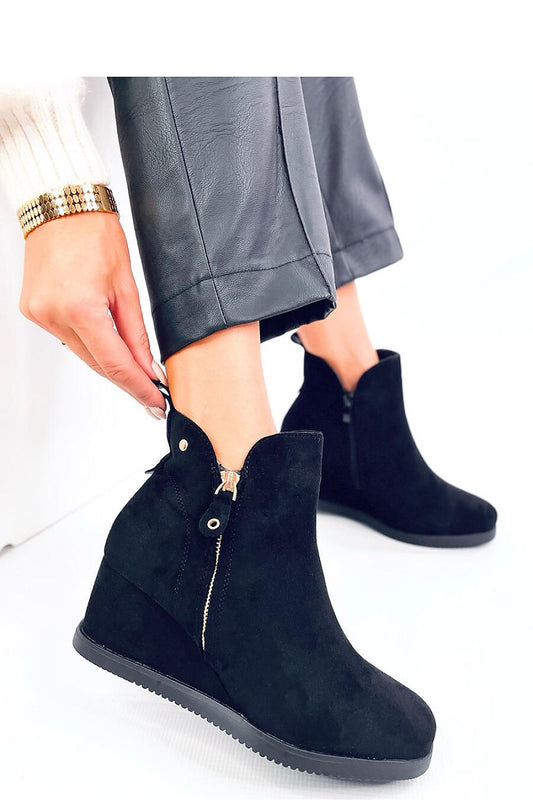  Buskin boots model 201402 Inello 