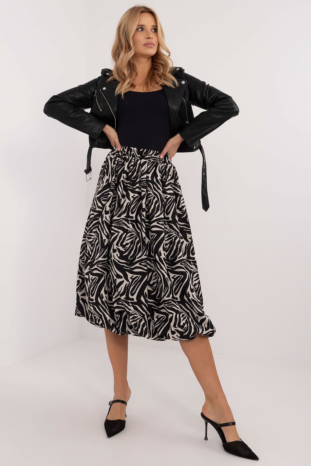  Skirt model 201855 Italy Moda 