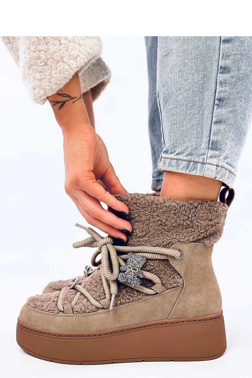  Boots model 201932 Inello 