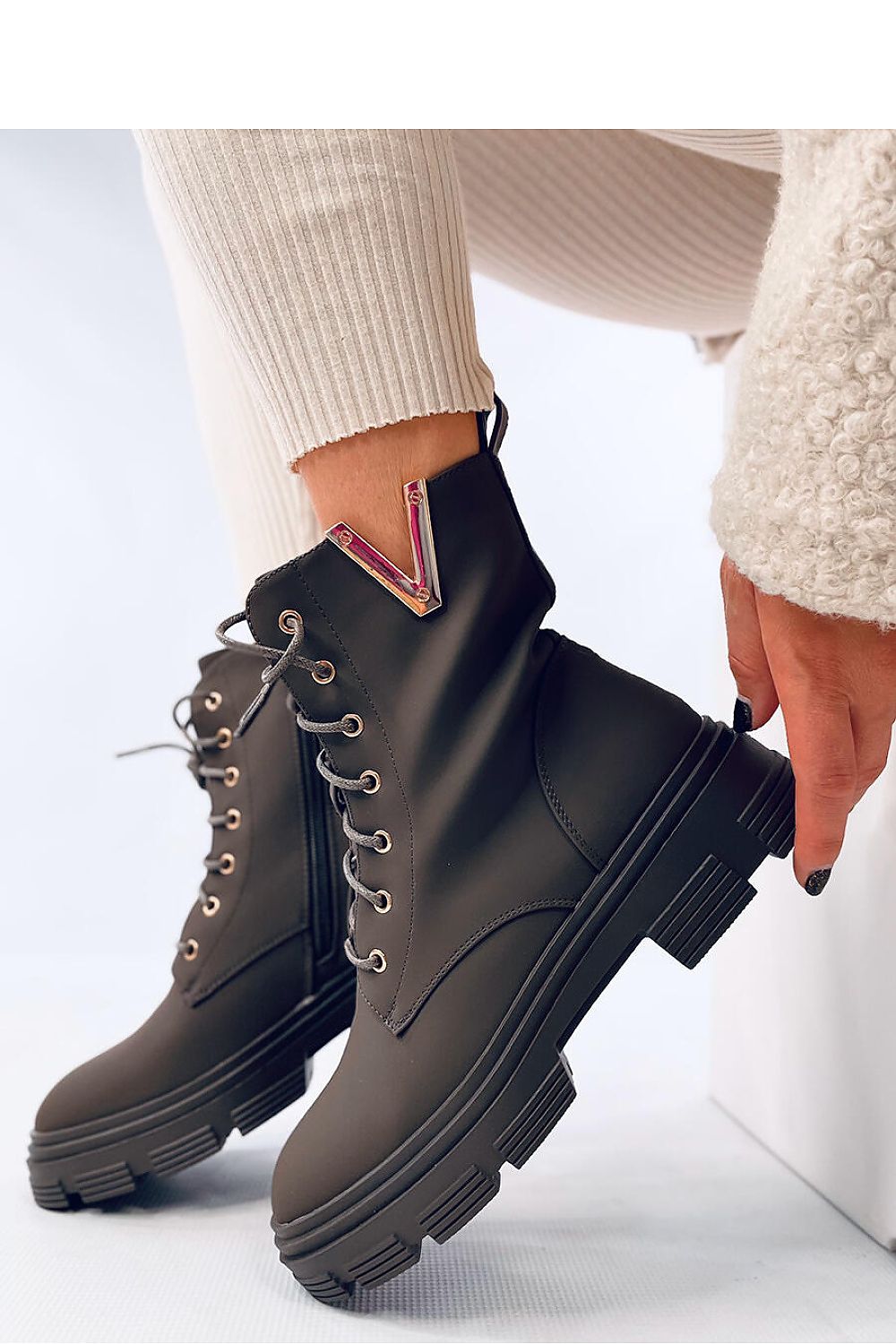  Boots model 201977 Inello 