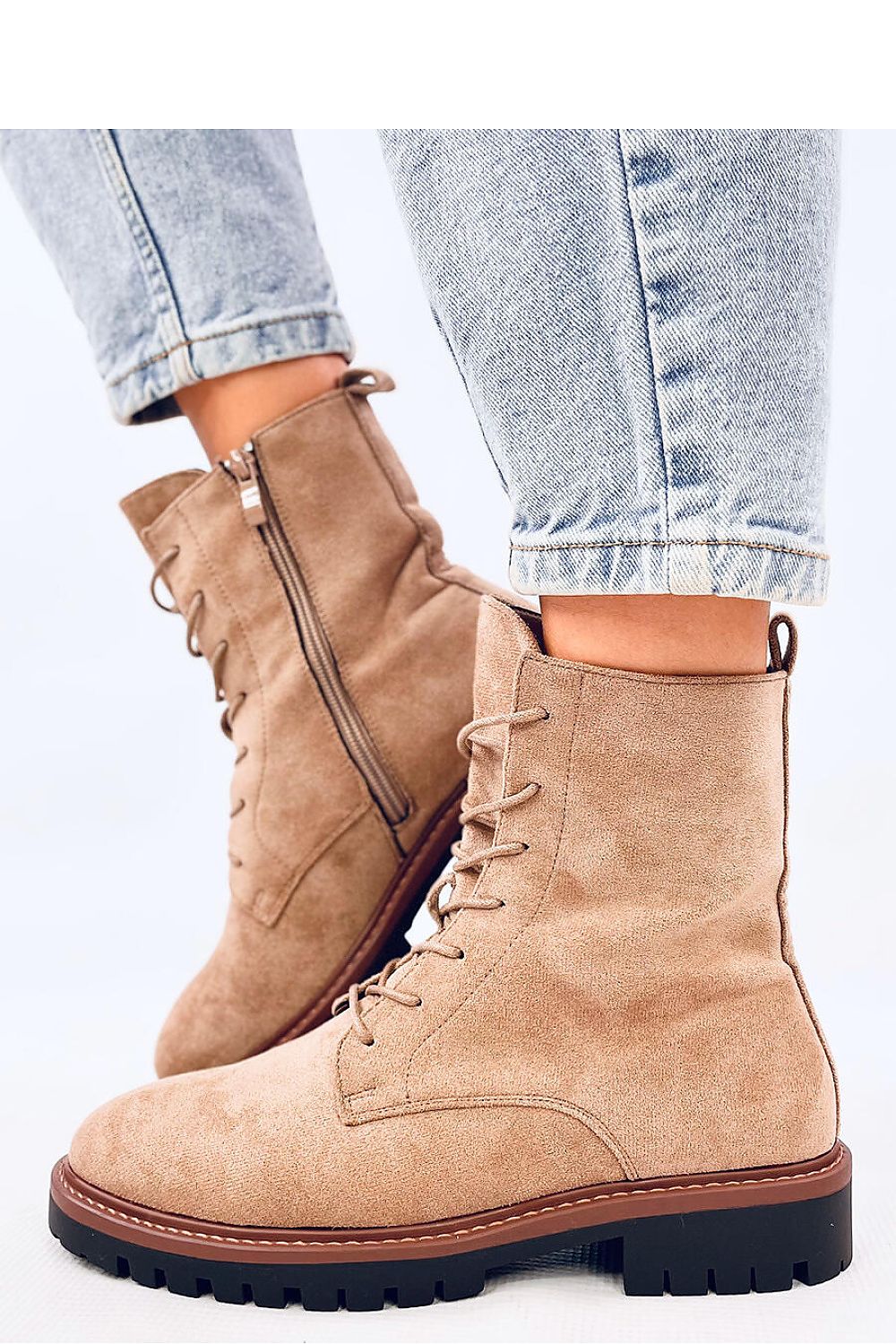  Boots model 202140 Inello 