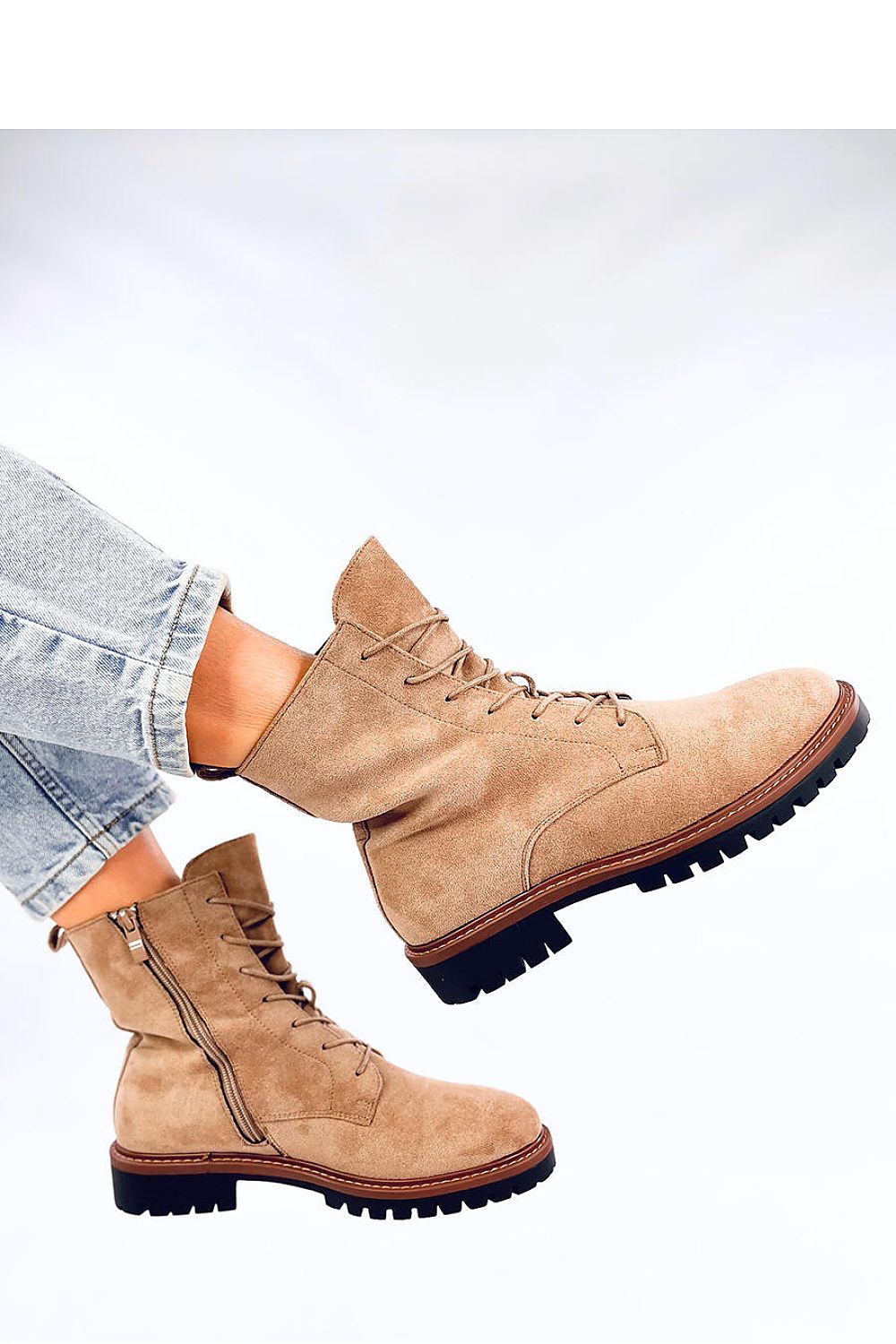  Boots model 202140 Inello 