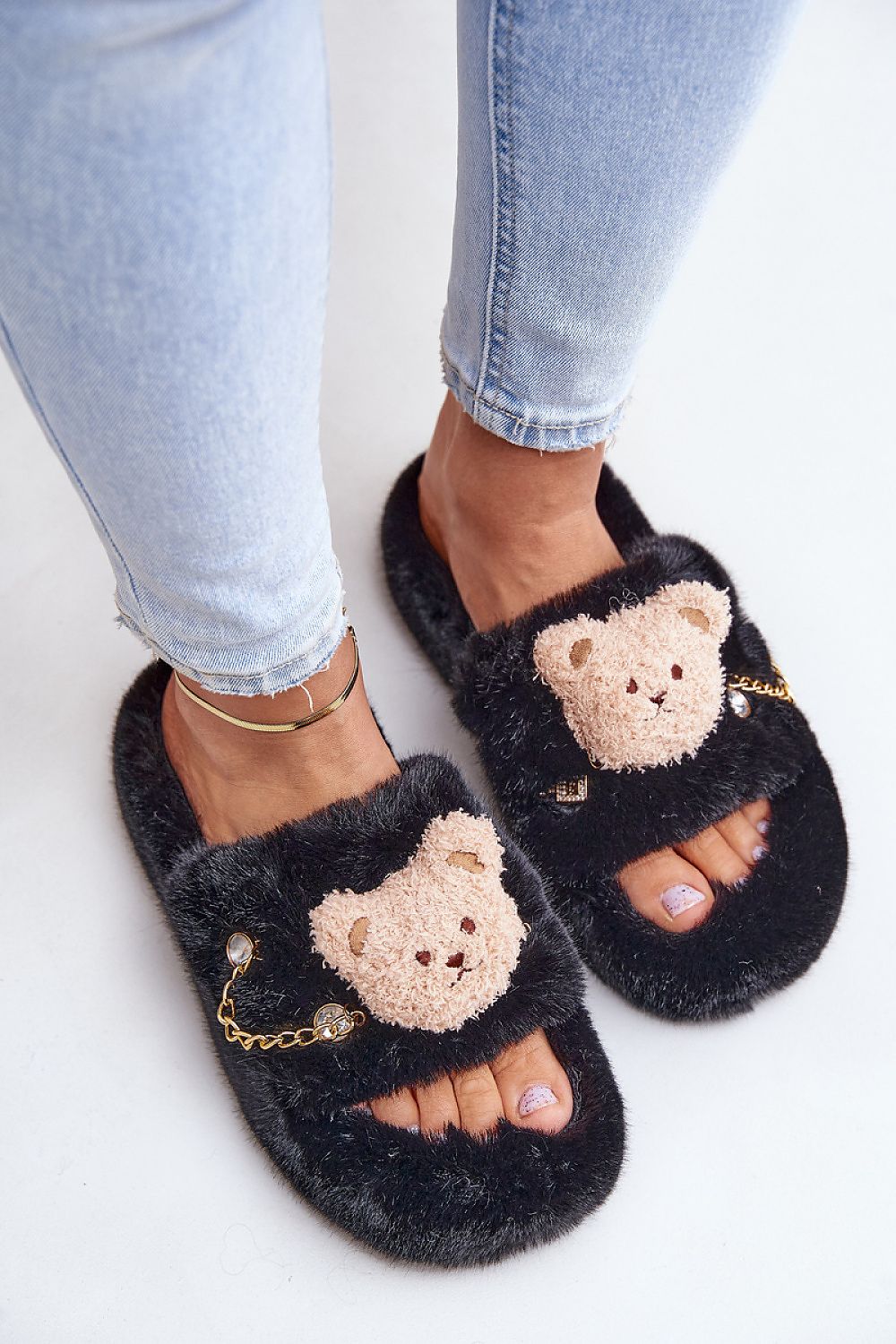  Slippers model 202175 Step in style 