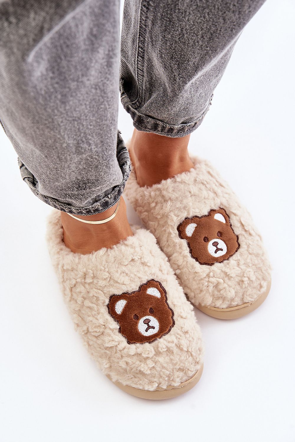  Slippers model 202651 Step in style 