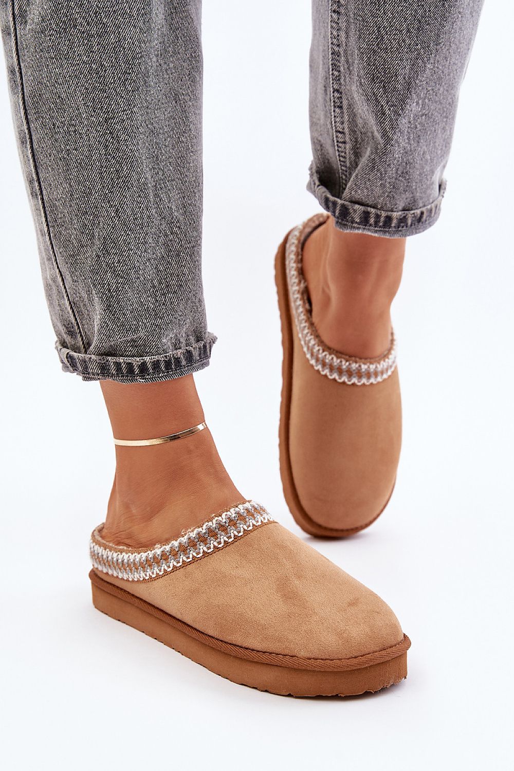  Slippers model 202661 Step in style 