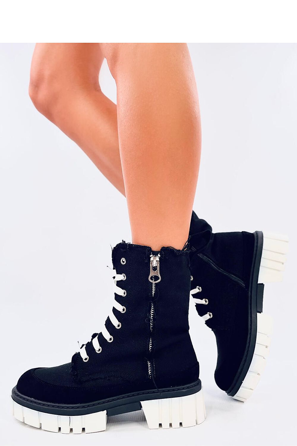  Boots model 203030 Inello 