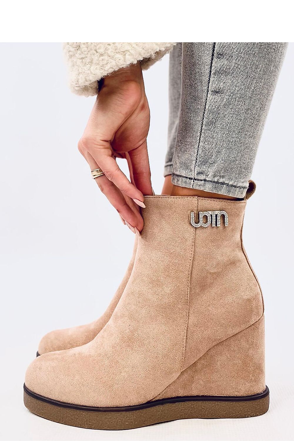  Buskin boots model 203039 Inello 