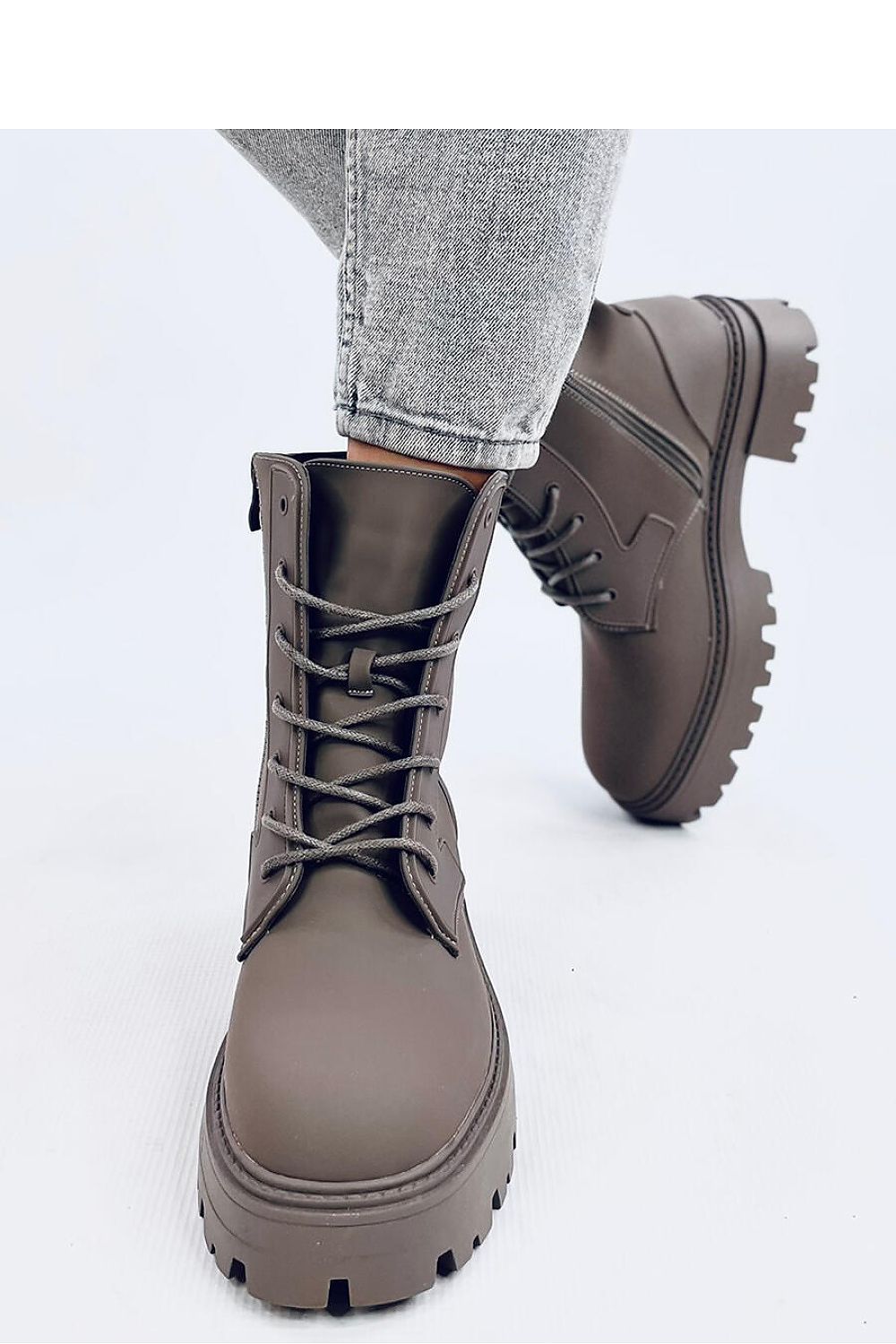  Boots model 203040 Inello 