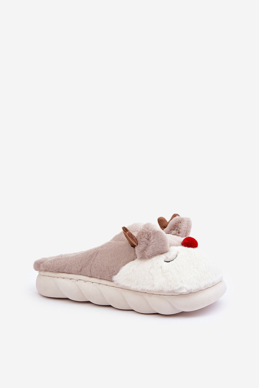  Slippers model 203603 Step in style 