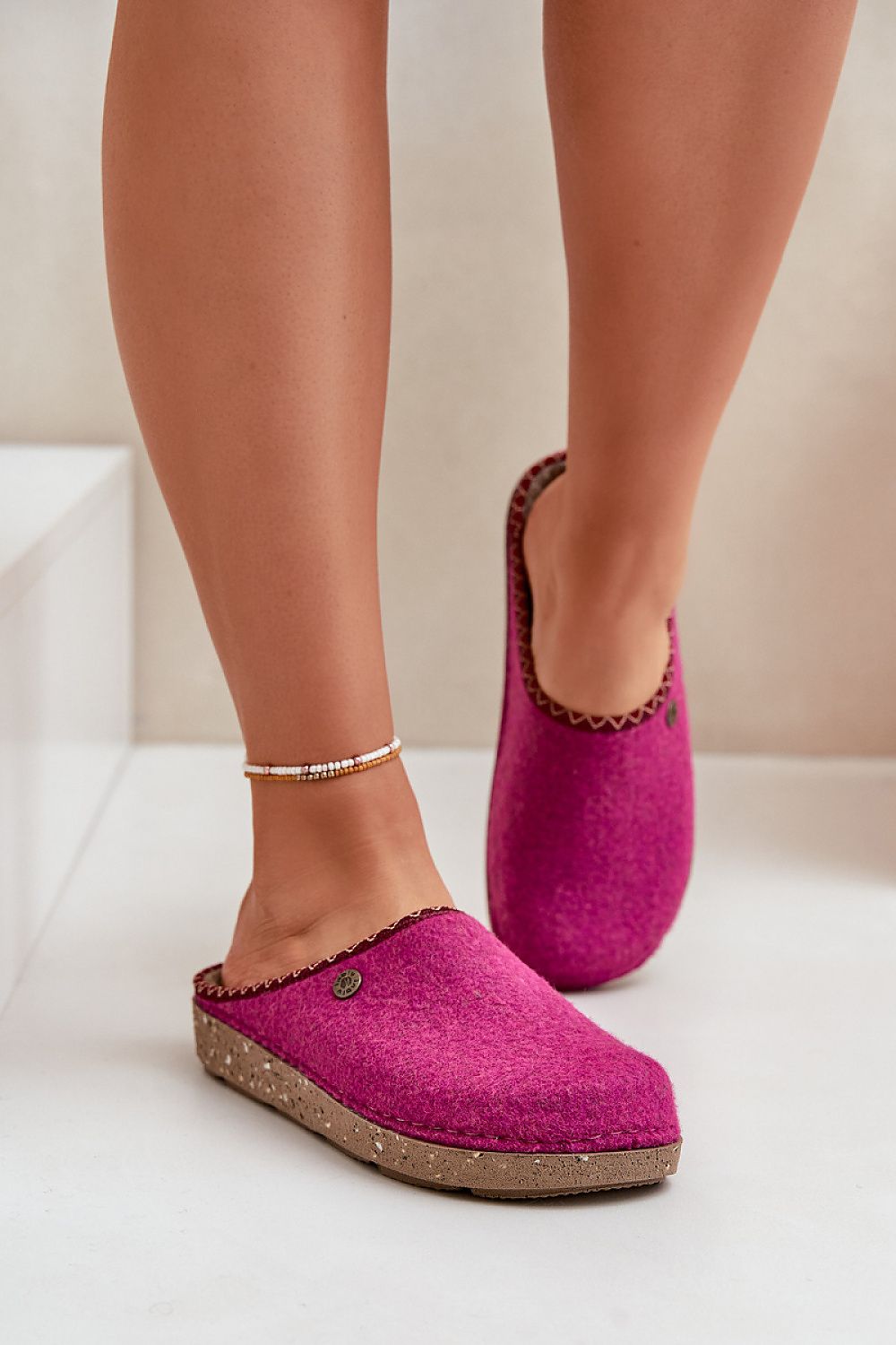  Slippers model 203607 Step in style 