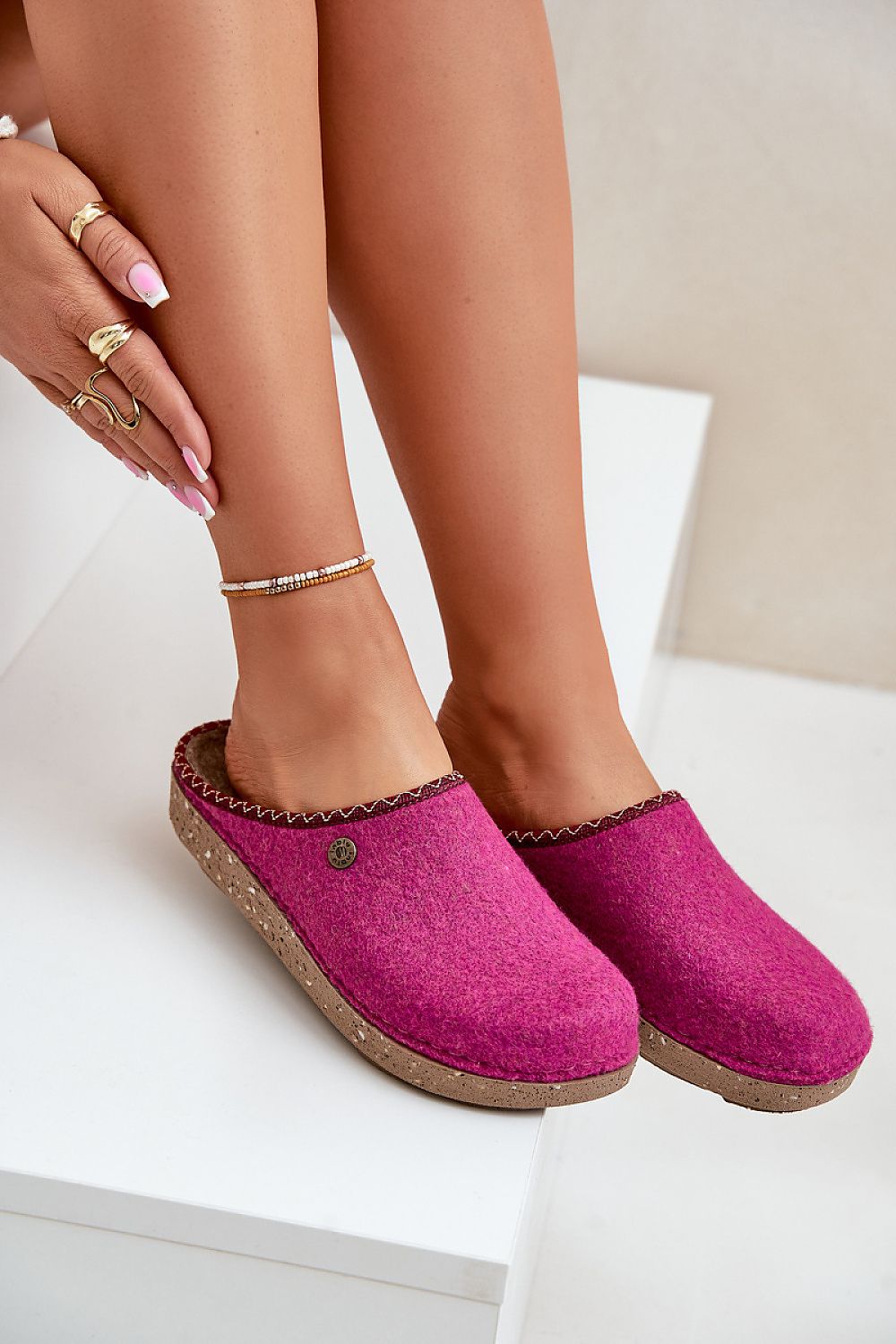  Slippers model 203607 Step in style 