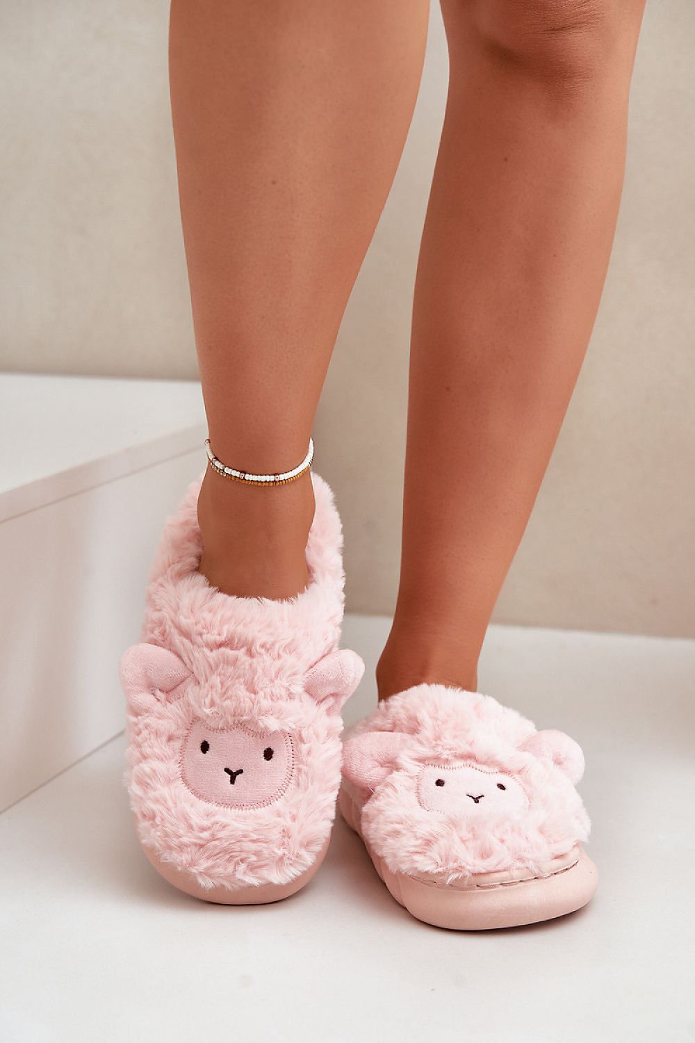  Slippers model 203610 Step in style 