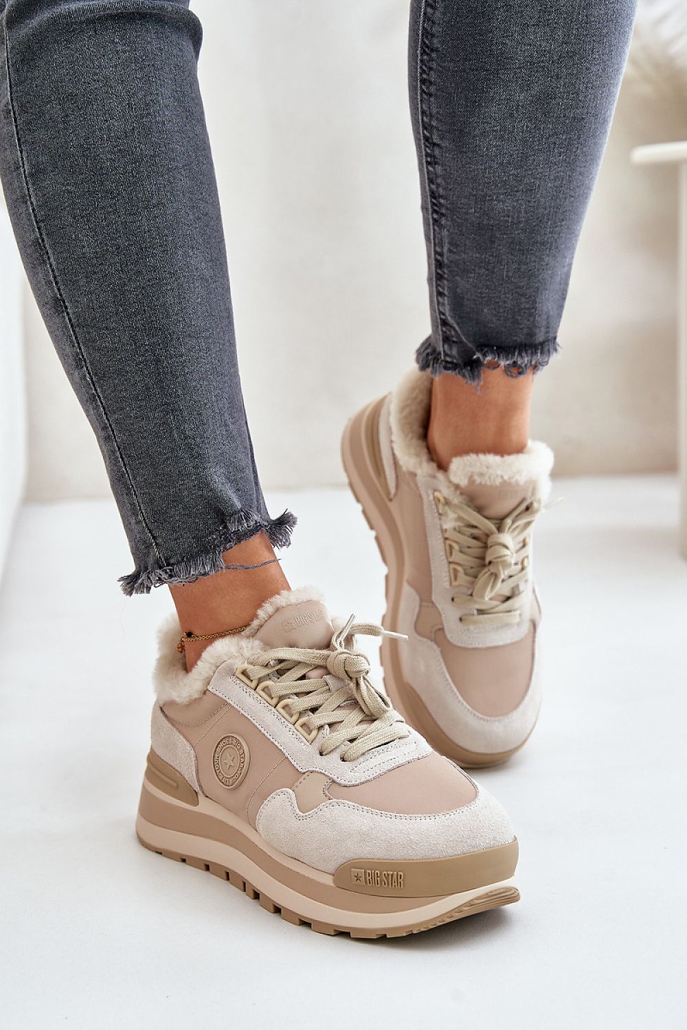  Sport Shoes model 203637 Step in style 