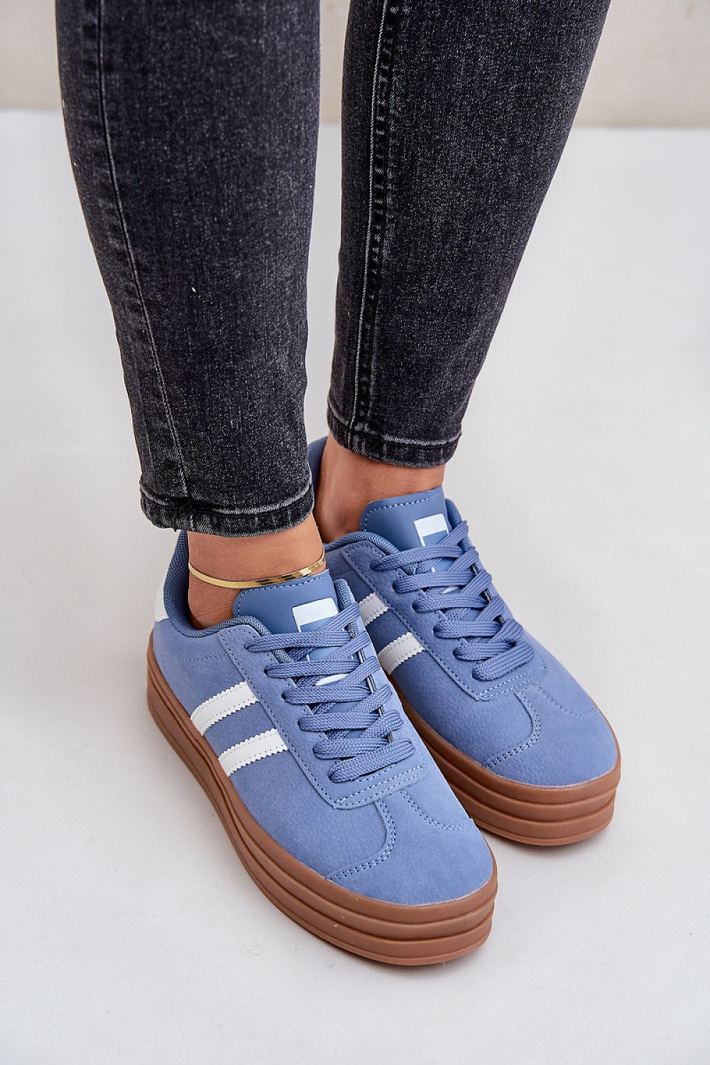  Sport Shoes model 203916 Step in style 