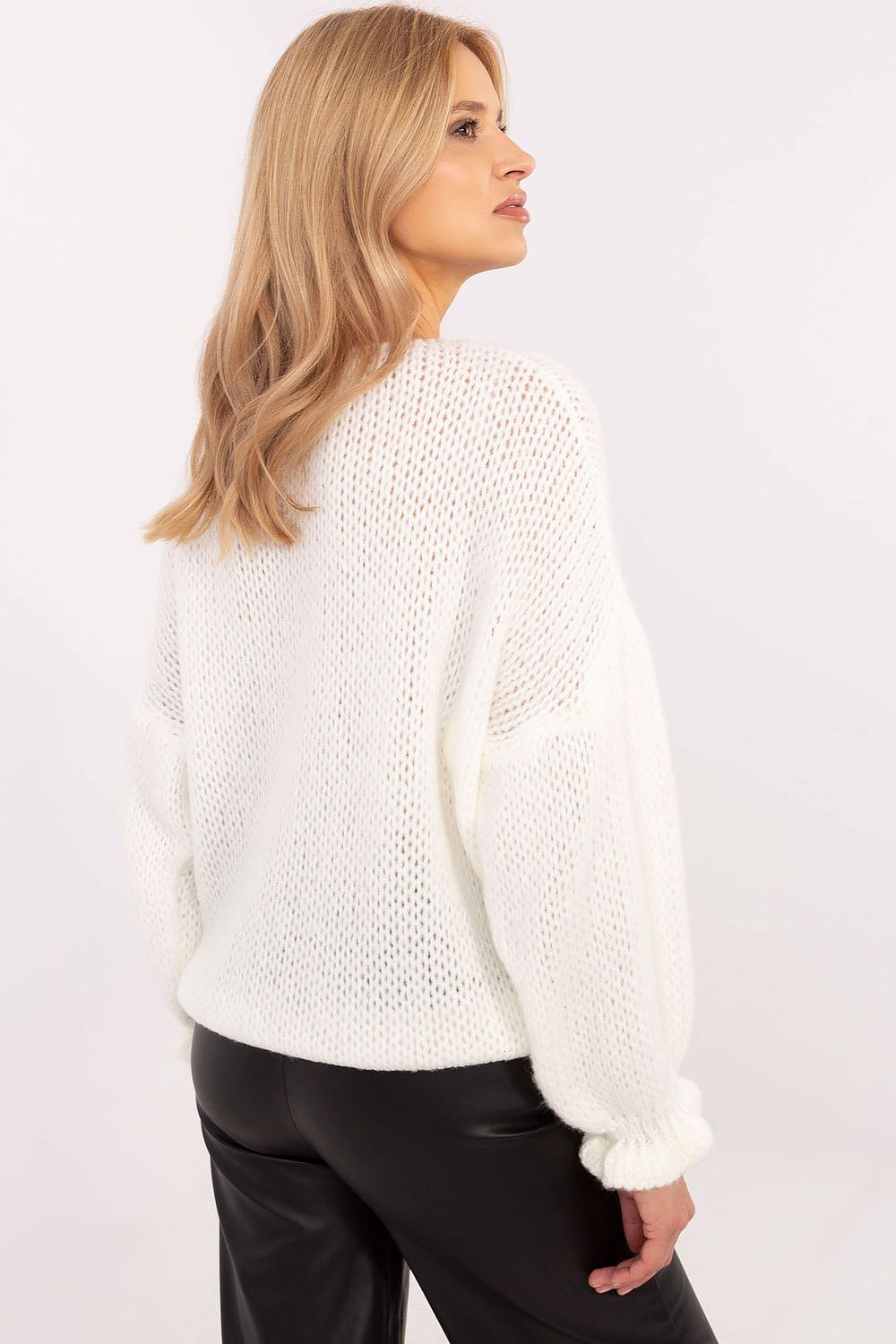  Jumper model 204370 Italy Moda 