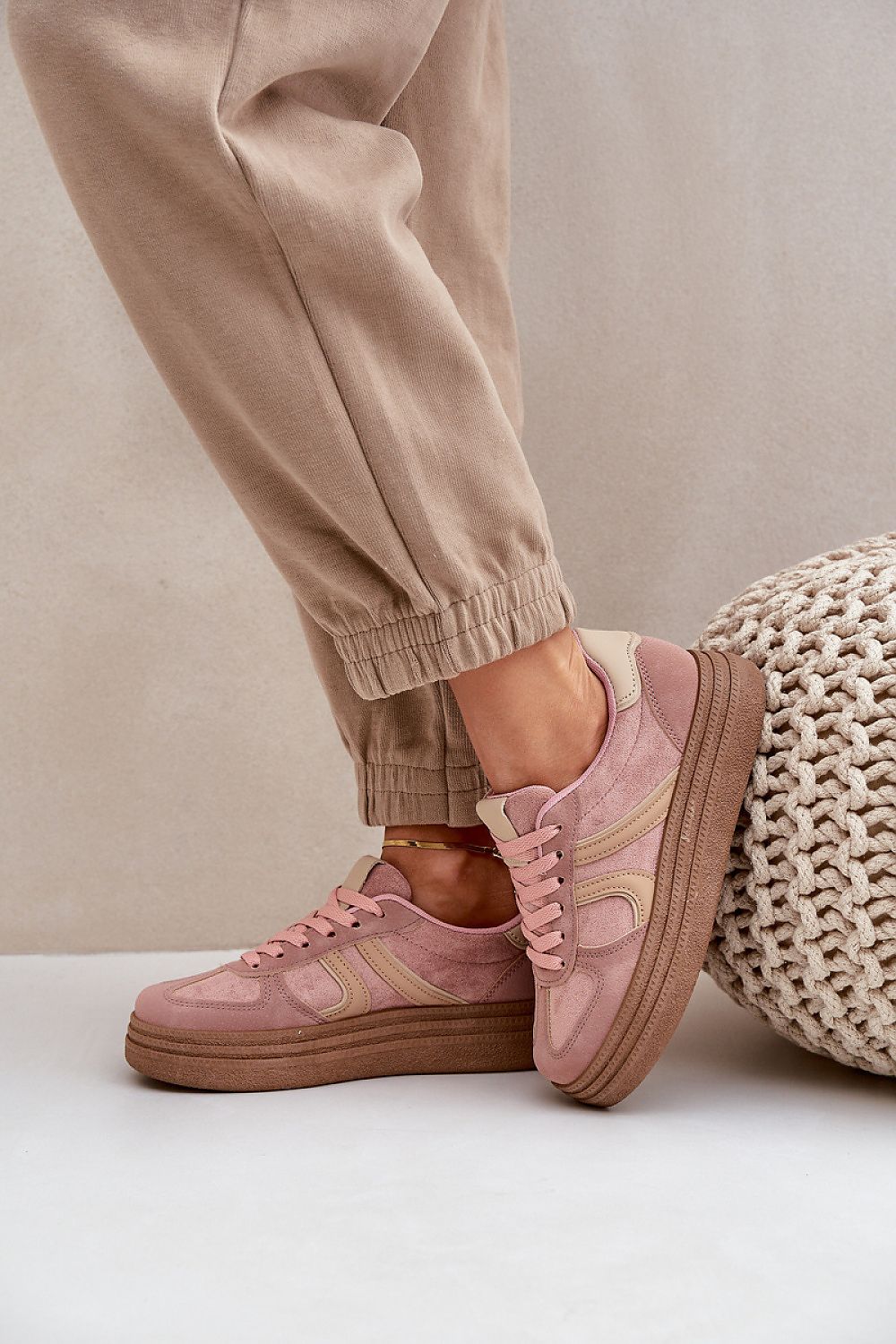  Sport Shoes model 205950 Step in style 