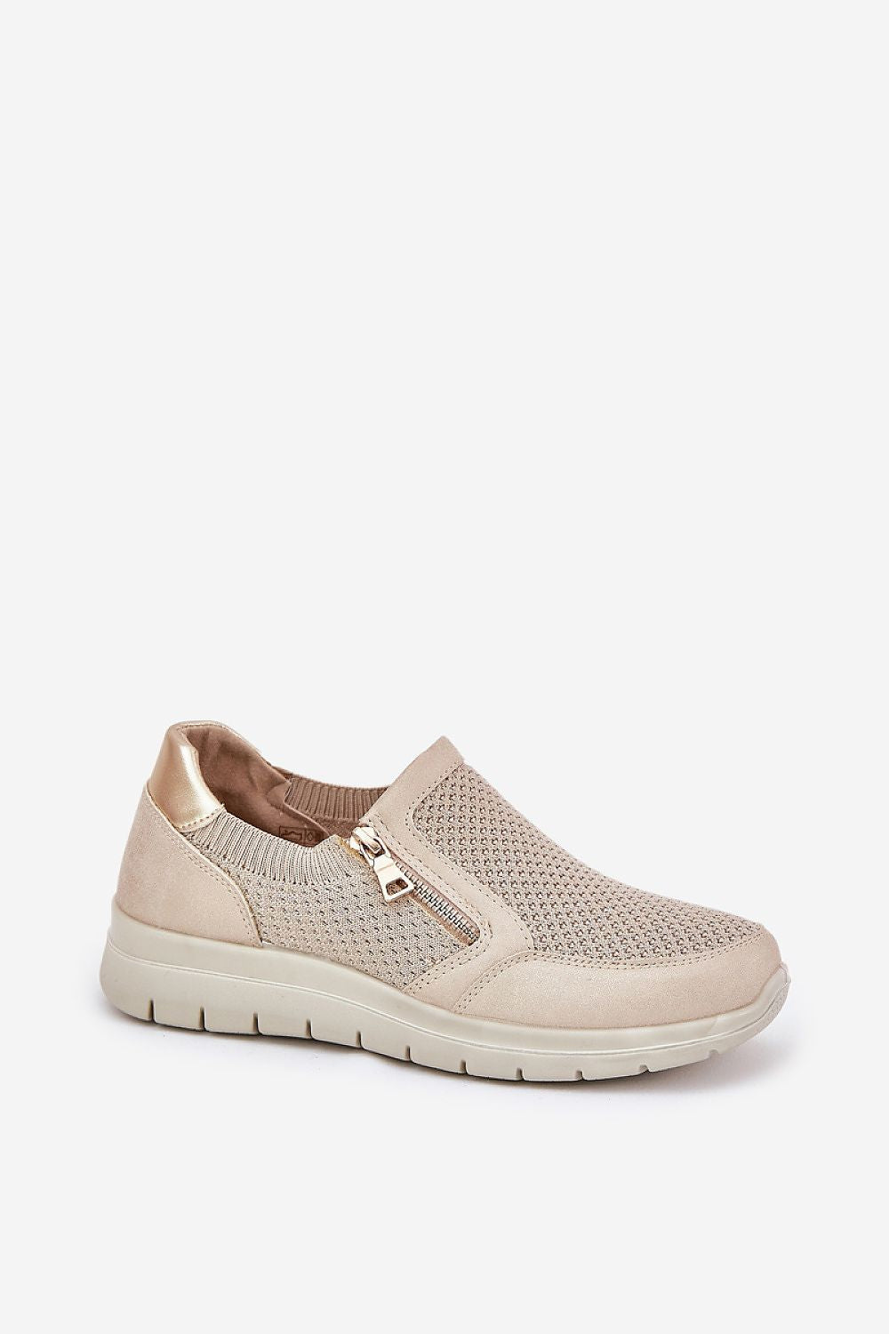  Low Shoes model 209819 Step in style 