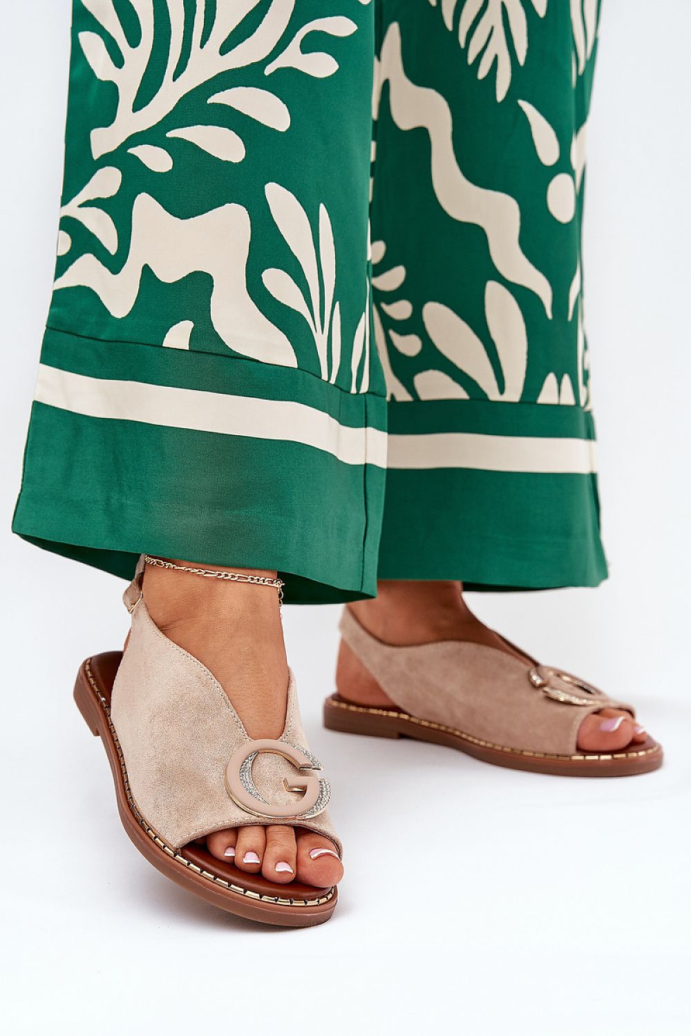  Sandals model 210136 Step in style 