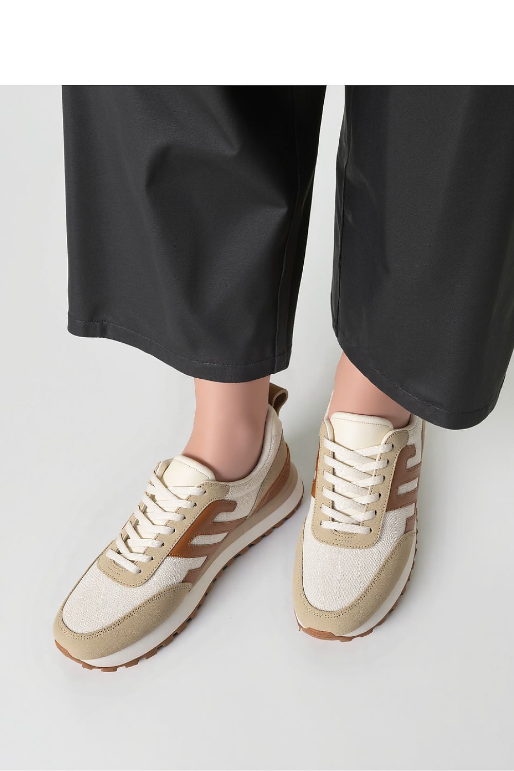  Sport Shoes model 210249 Inello 