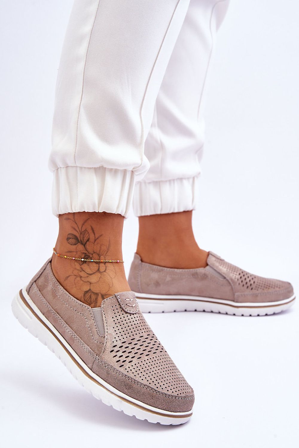  Low Shoes model 212552 Step in style 