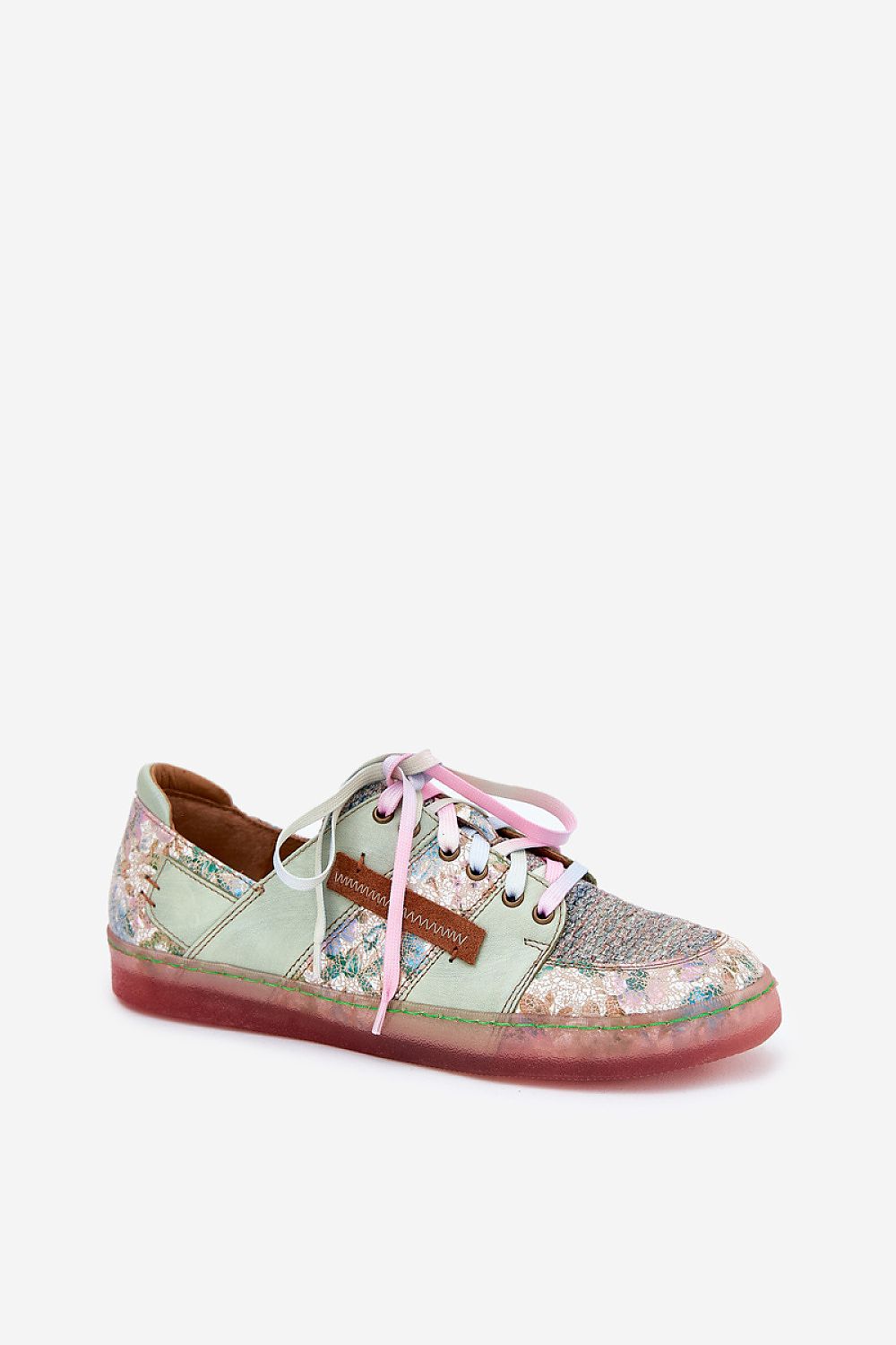  Low Shoes model 212553 Step in style 