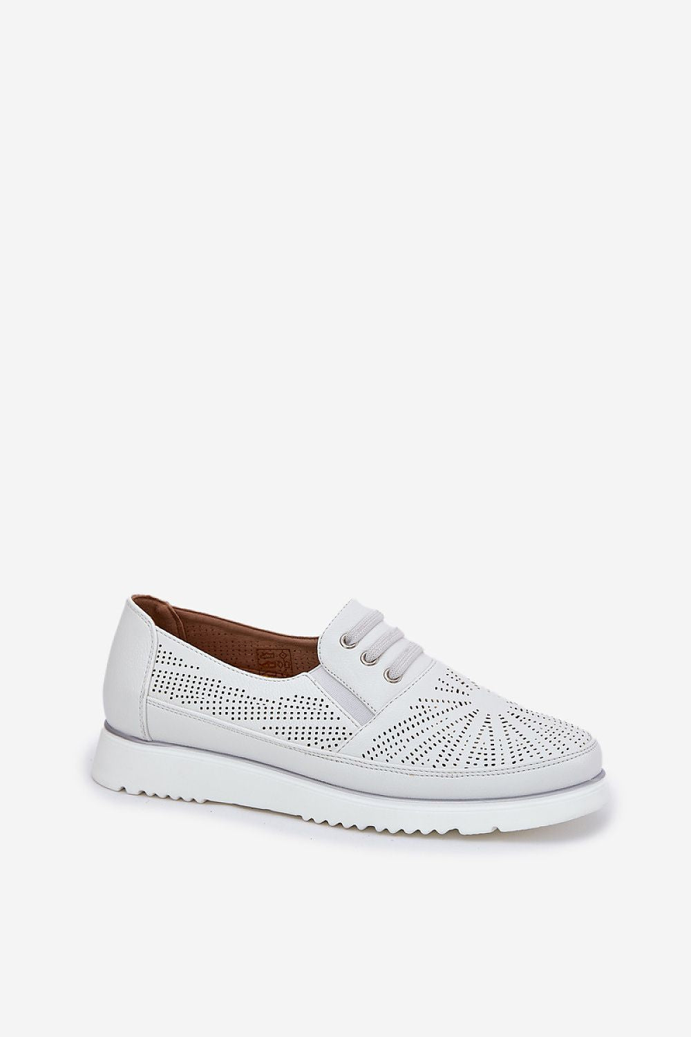  Low Shoes model 212572 Step in style 