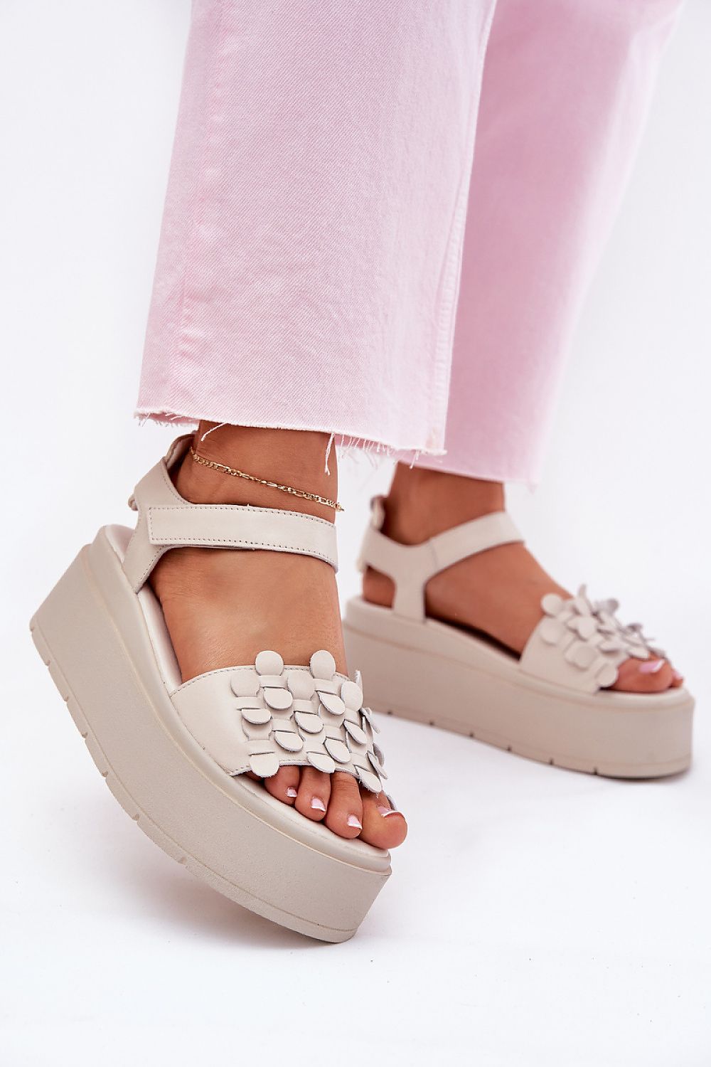  Sandals model 214995 Step in style 