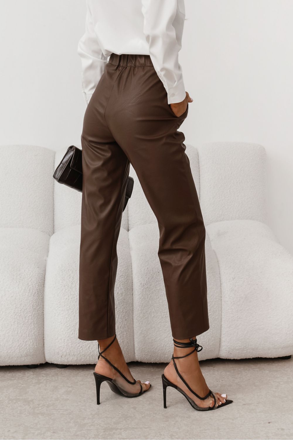  Women trousers model 219508 LaBalancia 