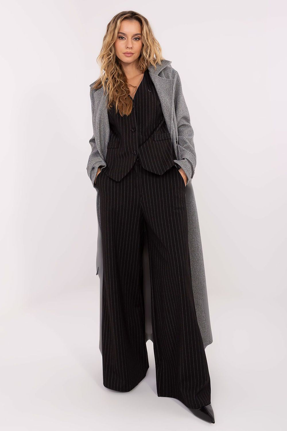  Women trousers model 221429 Rue Paris 