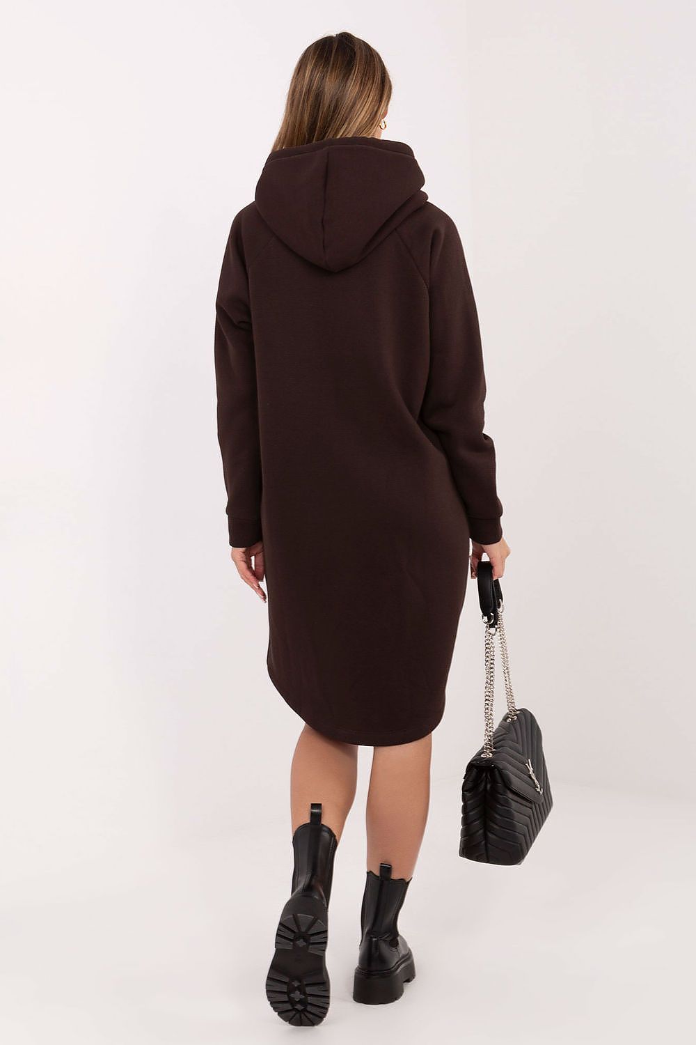  Sweatshirt model 221801 Relevance 